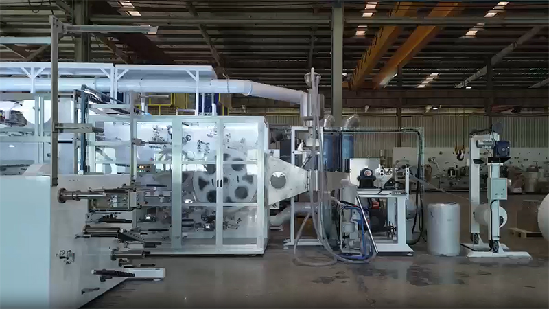 خط إنتاج حفاضات الأطفال بمحرك سيرفو