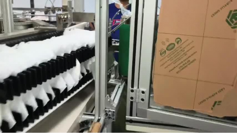 اختبار قبول المصنع لماكينة تغليف حفاضات الأطفال