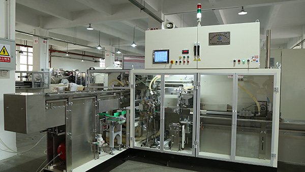 ماكينات إنتاج الفوط الصحية وفوط بانتي لاينر 