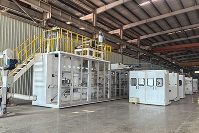 خط إنتاج حفاضات الأطفال بمحرك سيرفو