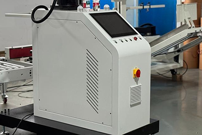 روبوت تحميل المنتجات على الباليت